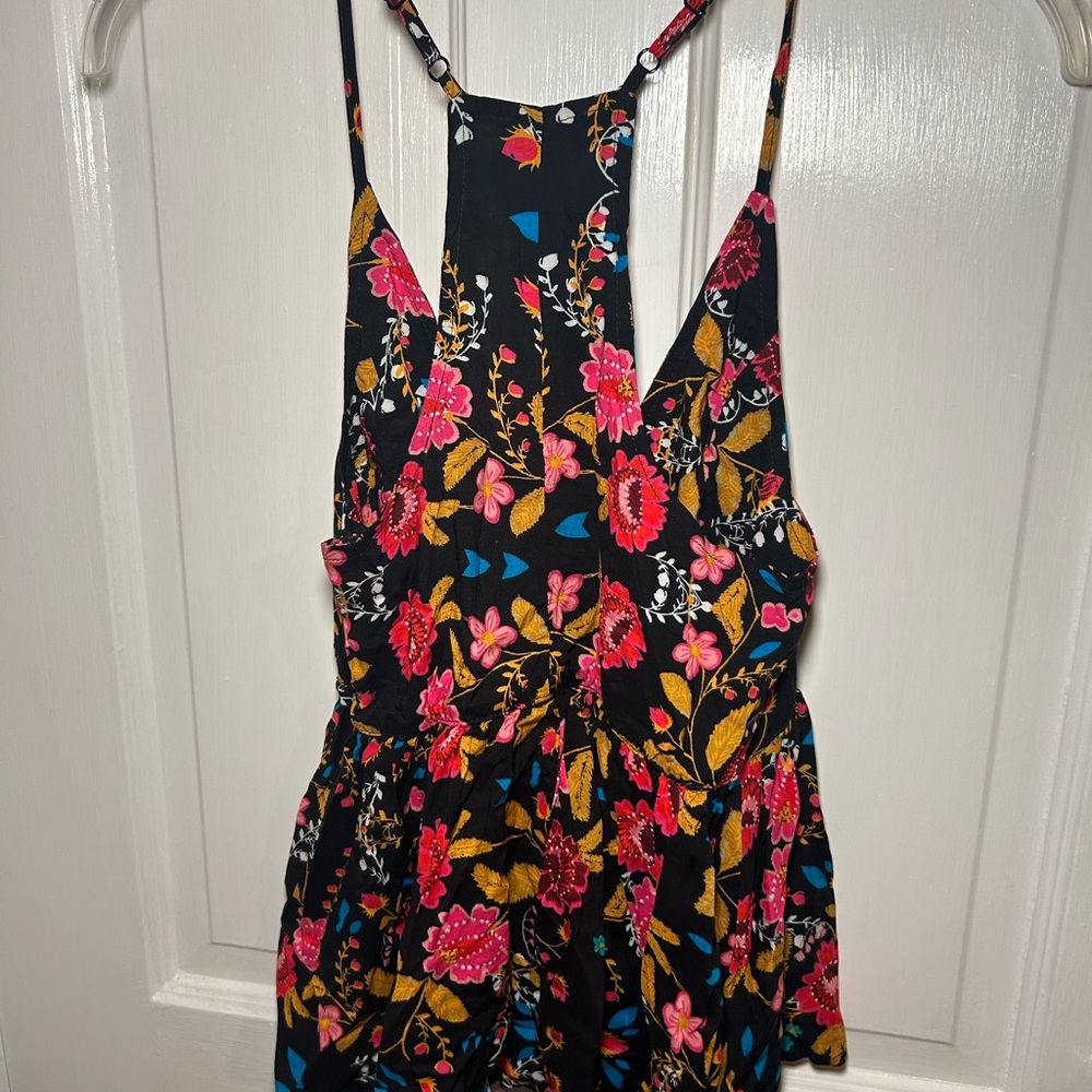 Express Floral Tank - Picture 5 of 5